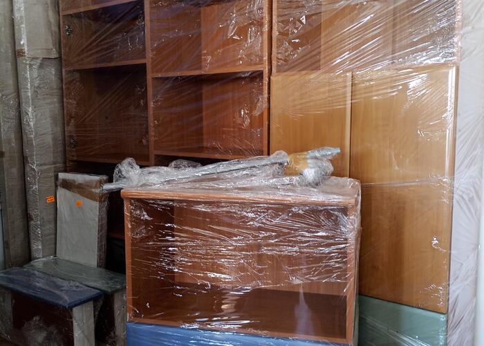 Grajewo ogłoszenia: Sprzedam regały i szafkę oraz biurko i półkę wiszącą nad...