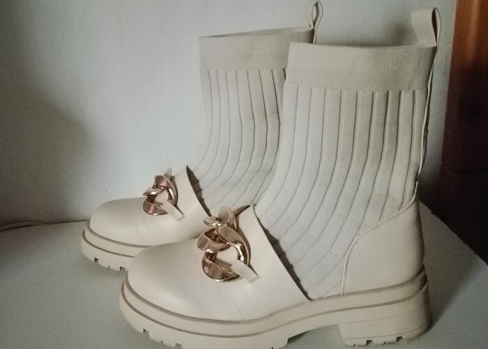 Grajewo ogłoszenia: Sprzedam botki w dobrym stanie rozm. 40